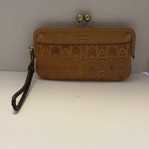 Fossil Tan Leather Wristlet Clutch with Textured Detailing
